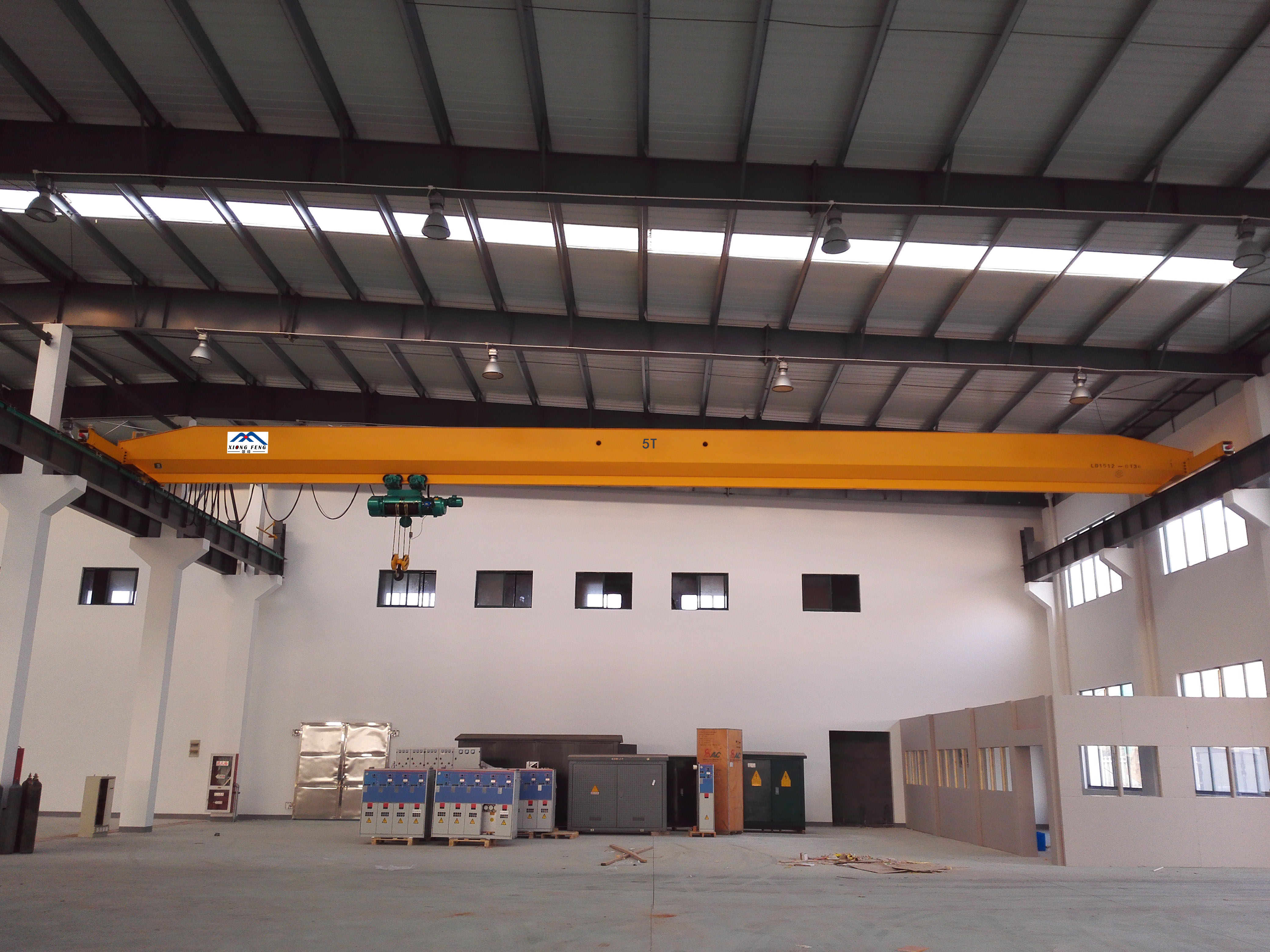 株洲车辆段关于株洲检修车间4台10T双梁桥式起重机安全防护装置整治的结果公告(图1)